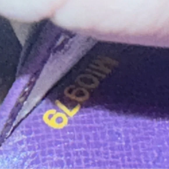 Auth Louis Vuitton Epi kiss-lock long wallet Clutch - Picture 14 of 15